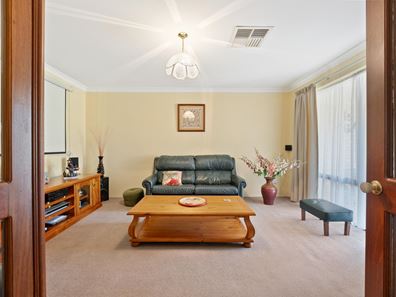 3 Malata Ridge, Lakelands WA 6180