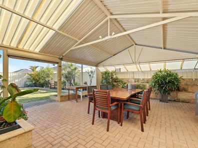 3 Malata Ridge, Lakelands WA 6180