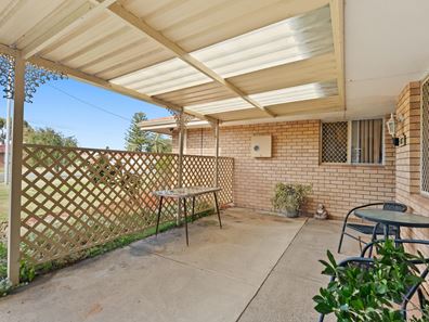10 Breaden Drive, Cooloongup WA 6168