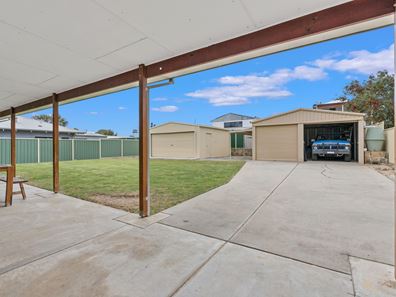 31 Hudson Street, Seabird WA 6042