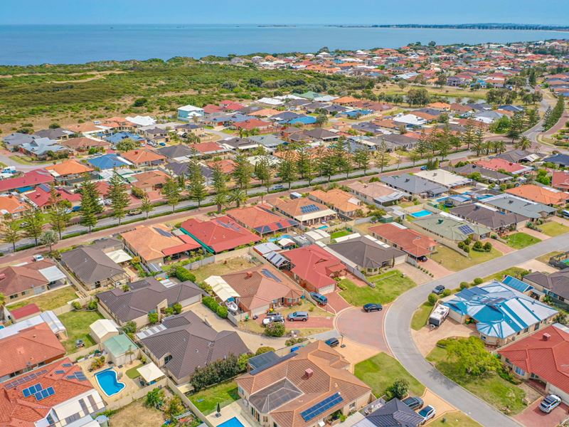 9B Eiffel Crescent, Port Kennedy WA 6172