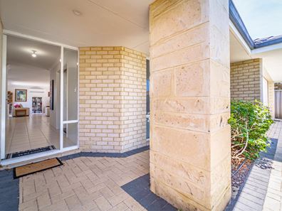 9B Eiffel Crescent, Port Kennedy WA 6172