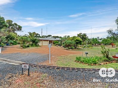 20 Hill Street, Waroona WA 6215