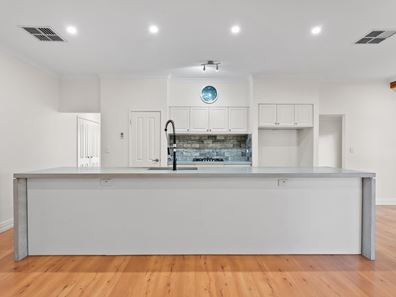 13 Bandol Gardens, Secret Harbour WA 6173