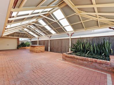 13 Bandol Gardens, Secret Harbour WA 6173