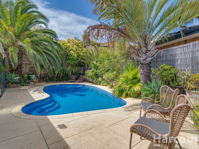 5 Pilgrim Place, Currambine WA 6028