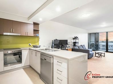 131/10 Sleeper Lane, Cockburn Central WA 6164