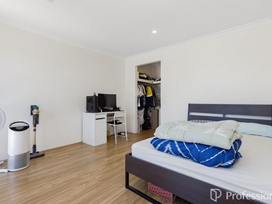 6A Parklands Square, Riverton WA 6148