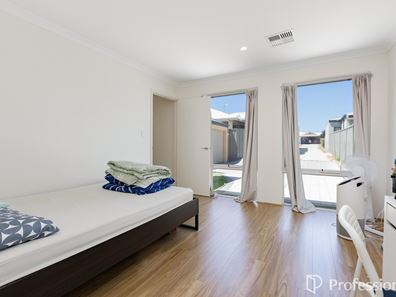 6A Parklands Square, Riverton WA 6148