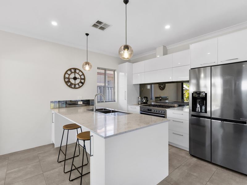 405 Woollcott Avenue, Brabham WA 6055