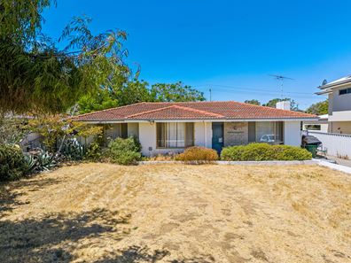 12 Prowse Street, Beaconsfield WA 6162
