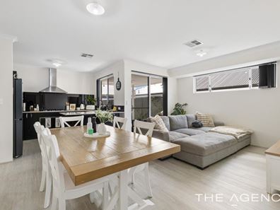 6 Sarasota Loop, Madora Bay WA 6210