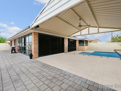 30 Amos Loop, Canning Vale WA 6155