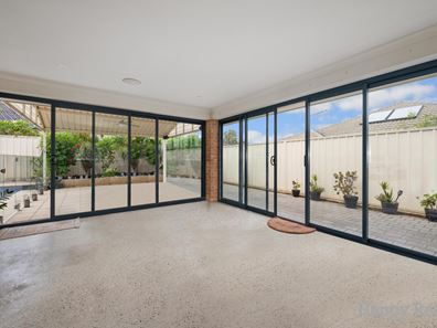 30 Amos Loop, Canning Vale WA 6155
