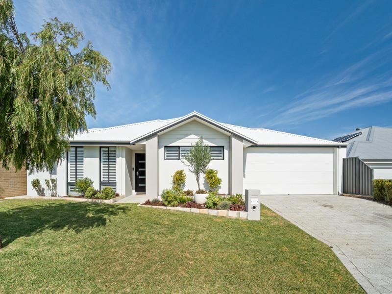 24 Etendue Crescent, Eglinton WA 6034