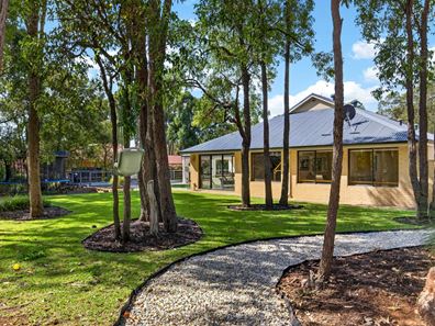 23 Ridgehill Rise, Roleystone WA 6111