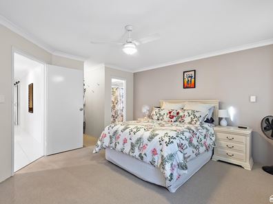 6 Milano Loop, Seville Grove WA 6112