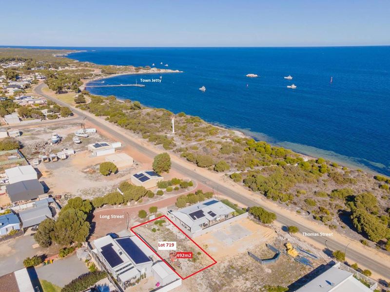 8 Long Street, Leeman WA 6514