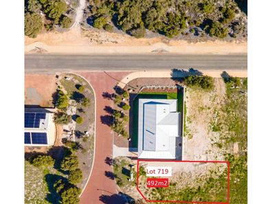 8 Long Street, Leeman WA 6514