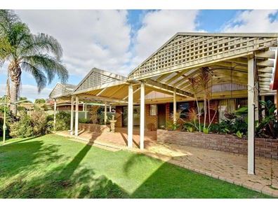 40 Burnett Avenue, Leeming WA 6149