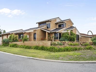 2 Olive Cove, Mullaloo WA 6027