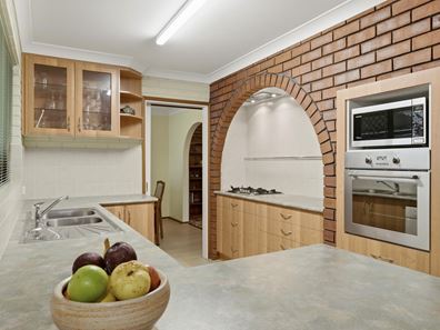 7 Hay Court, Greenwood WA 6024