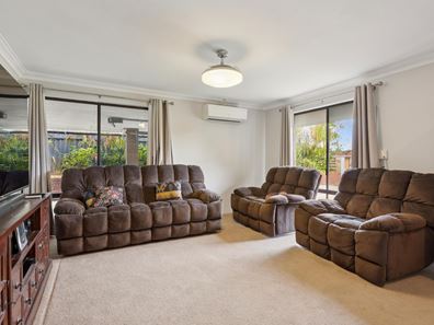 7 Meagher Way, Beechboro WA 6063