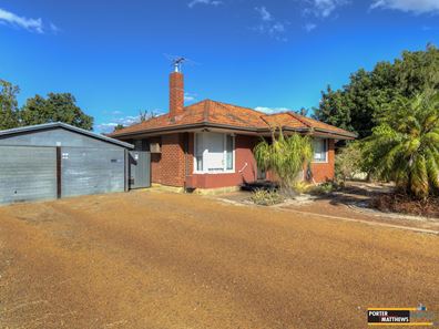 13 Northumberland Road, Forrestfield WA 6058