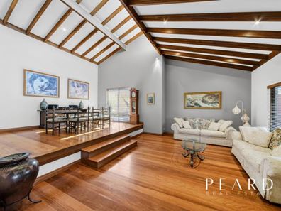 5 Herring Court, Sorrento WA 6020