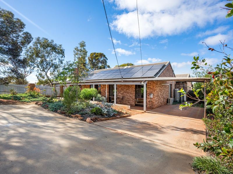 8E Addis Street, Kalgoorlie WA 6430