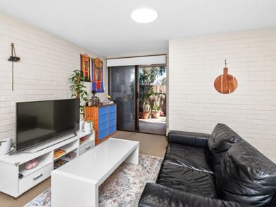 13/2 Bennelong Place, Leederville WA 6007