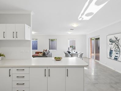 31A Walpole Street, St James WA 6102