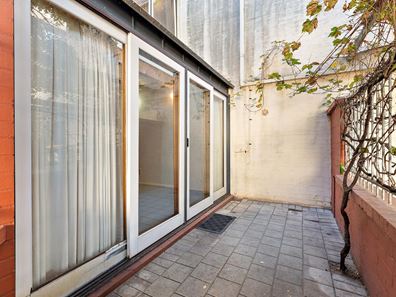 3/93 High Street, Fremantle WA 6160