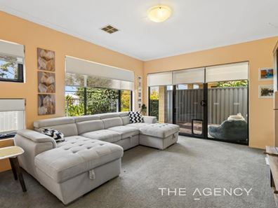 26 Vellum Loop, Aveley WA 6069
