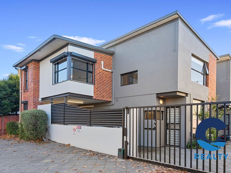 1/290 Harborne Street, Glendalough WA 6016
