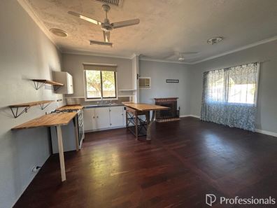 19 Hutchinson Street, Geraldton WA 6530