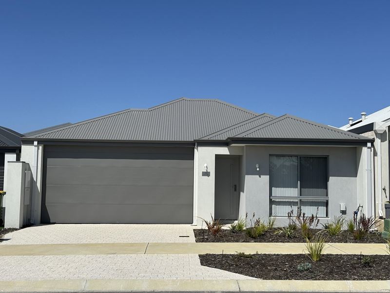 53 Mcphee Rd, Hammond Park WA 6164