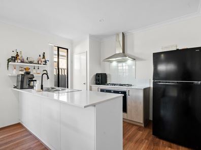 16 Durling Road, Byford WA 6122