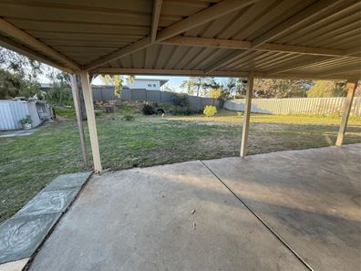 31 Karunjie Road, Golden Bay WA 6174