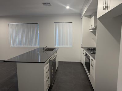 12 Omega Gardens, Baldivis WA 6171