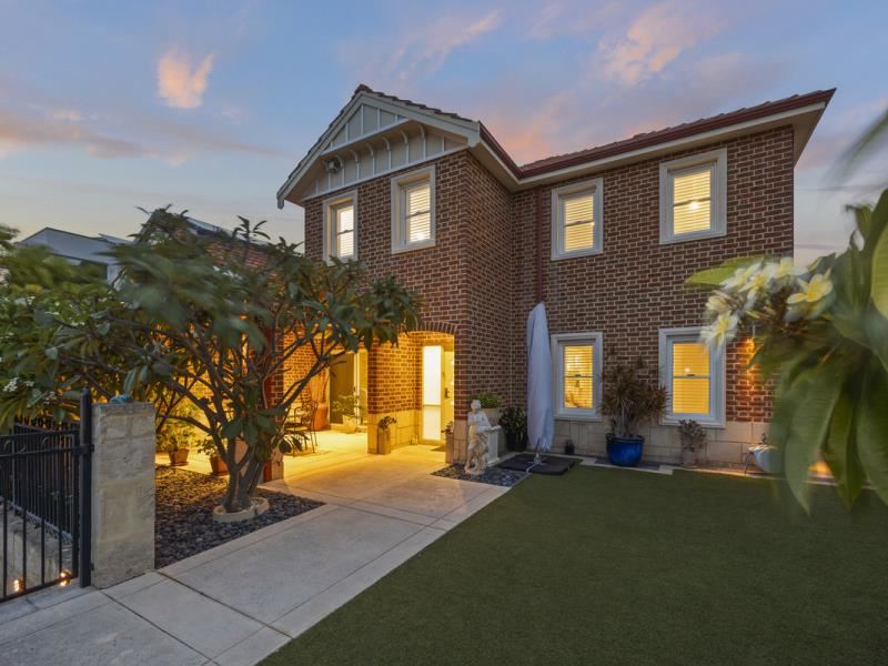 83 Delgado Parade, Iluka