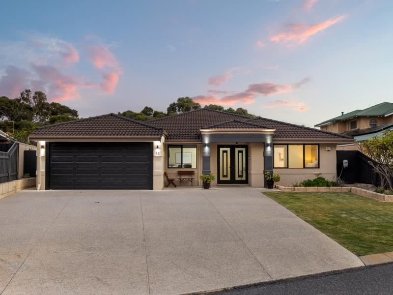 12 Aspendale Place, Hillarys