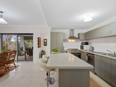 112 Willoughbridge Crescent, Erskine WA 6210