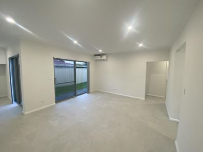 23D Shortland WAY, Girrawheen WA 6064