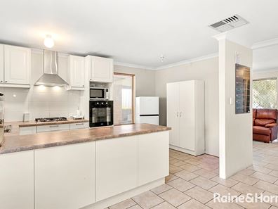23 Floribunda Gardens, Mirrabooka WA 6061