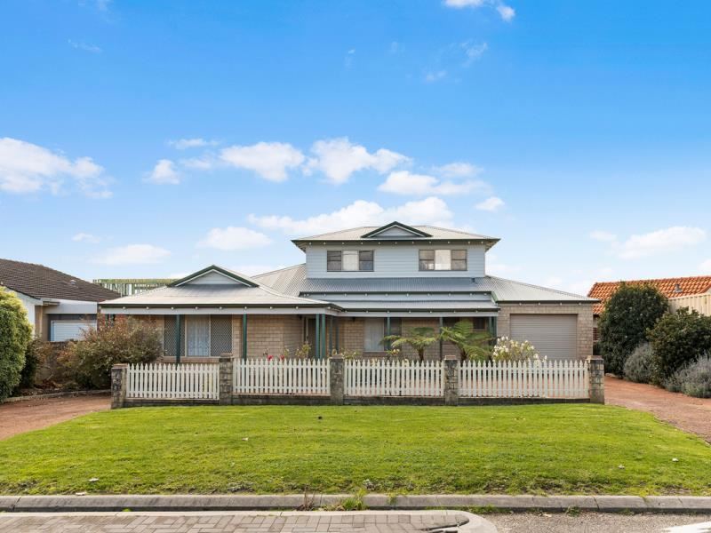 32 Nelson Street, Mira Mar