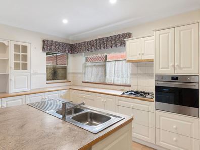 32 Nelson Street, Mira Mar WA 6330