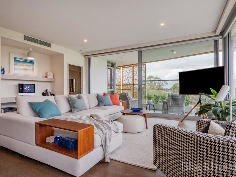 90/2 Milyarm Rise, Swanbourne