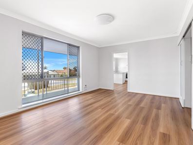 15 Taunton Way, Karrinyup WA 6018