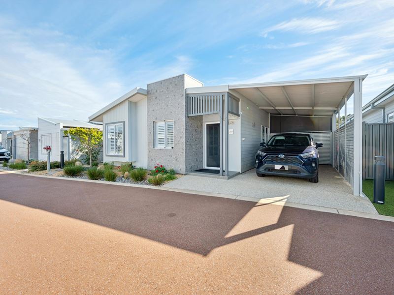 201/681 Warton Road, Piara Waters WA 6112